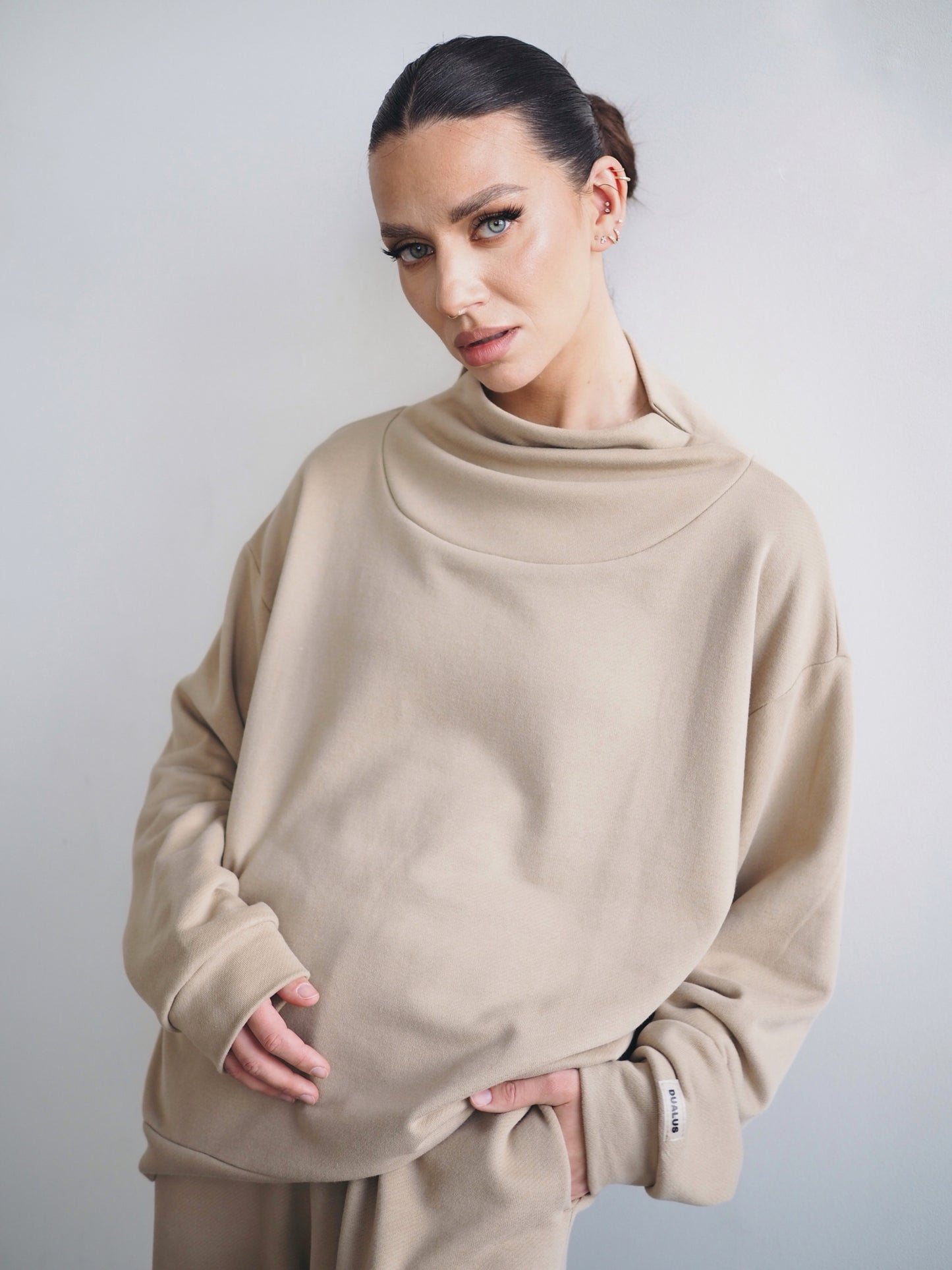ANIMA leisure jumper without hood (light brown)