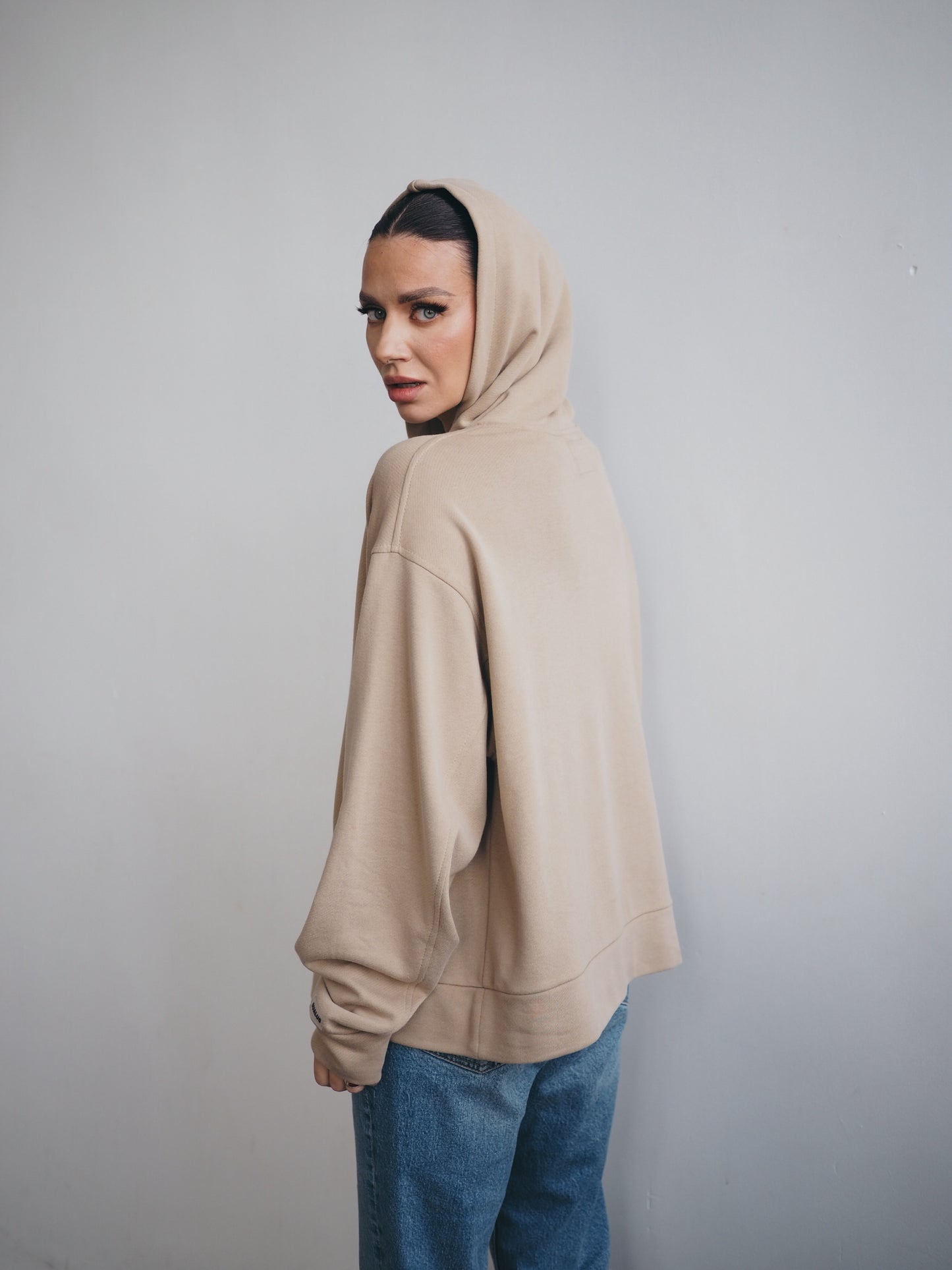 ANIMA casual hooded jumper (light brown)