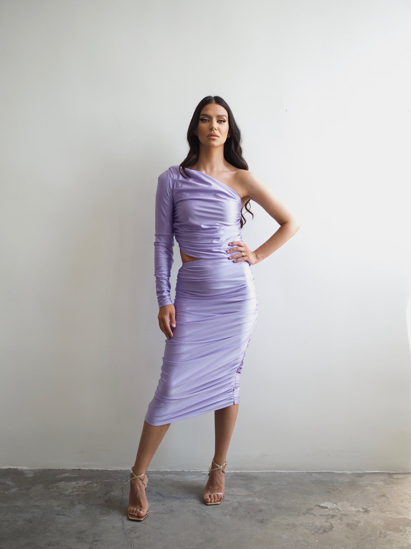 BIRGITTE ilga suknelė (švelnios violetinės spalvos)