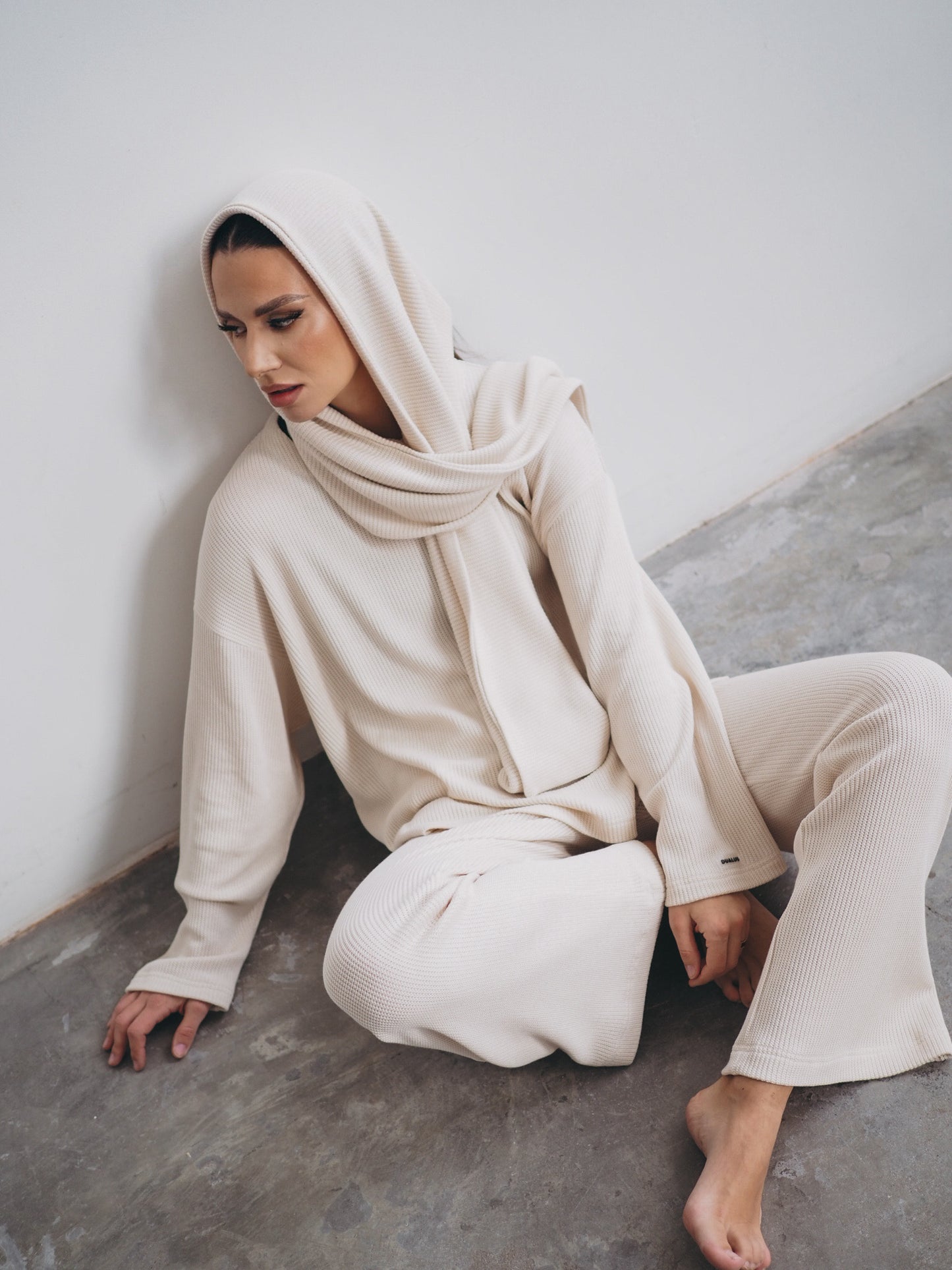 ALIBI leisure suit (cream color)