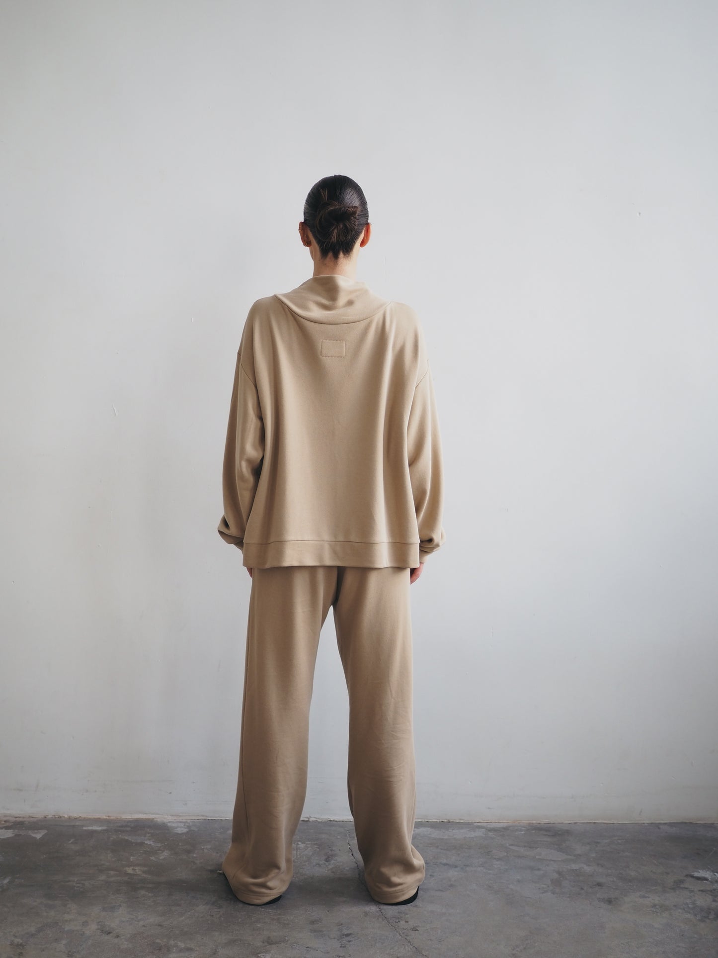 ANIMA leisure jumper without hood (light brown)