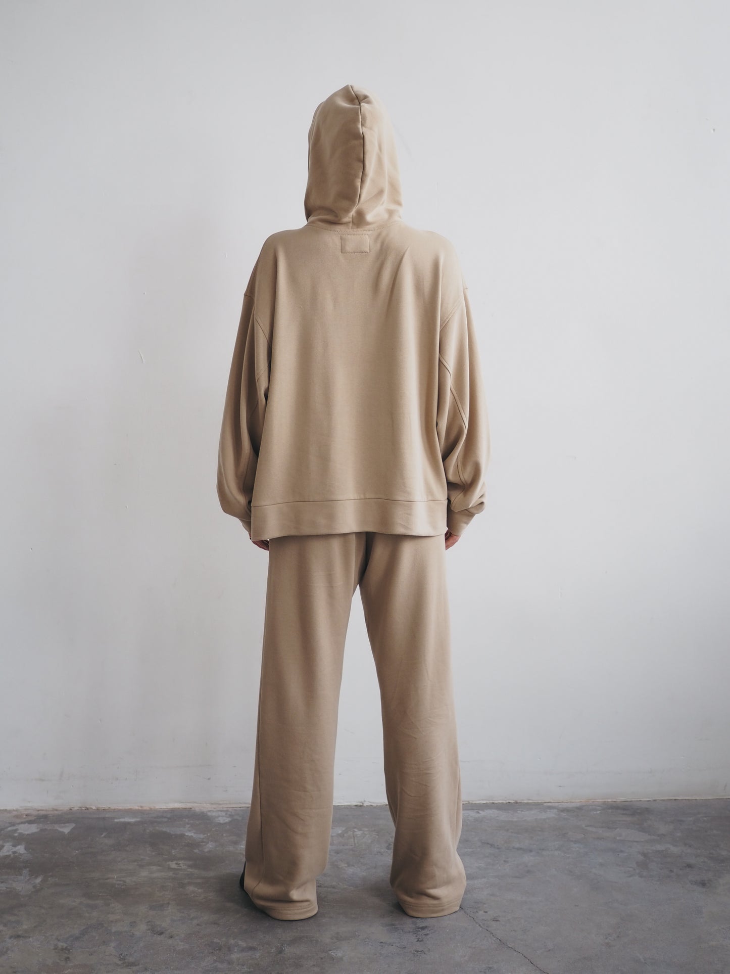 ANIMA casual hooded jumper (light brown)