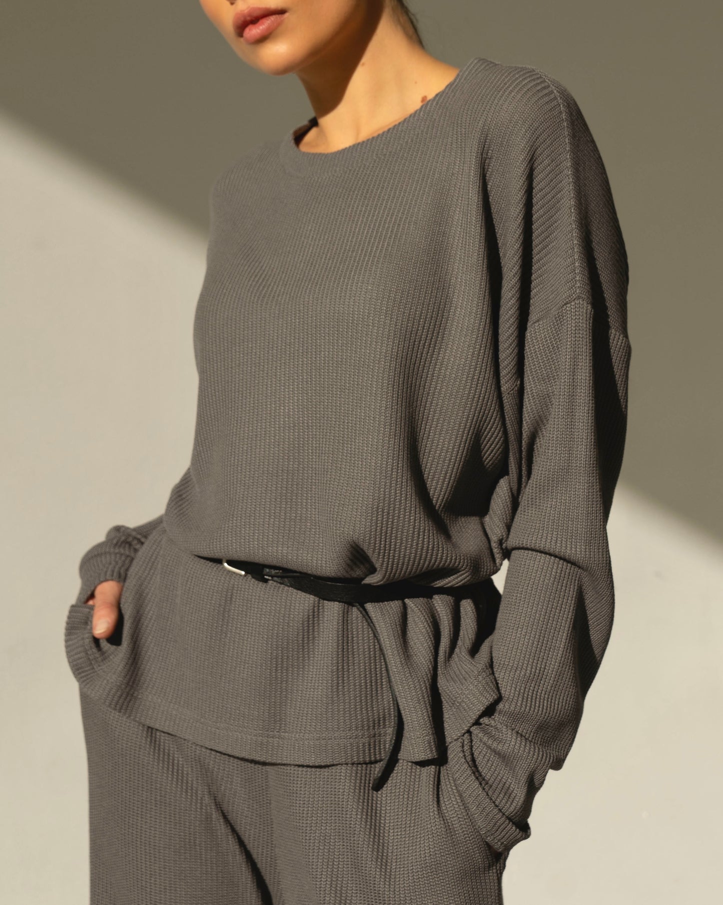 ALIBI sweater (black)